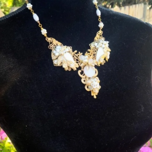 Necklace - Picture 5 of 5